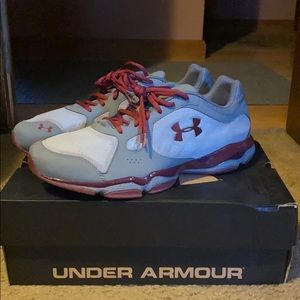 Brand new under armor sneakers